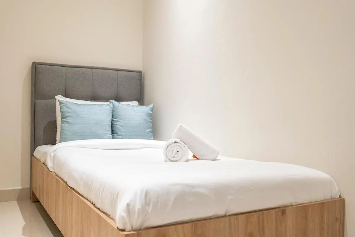 Airy 5-Bedrooms Apartment At Harbour Views With Stunning Scenery Of Dubai Creek!