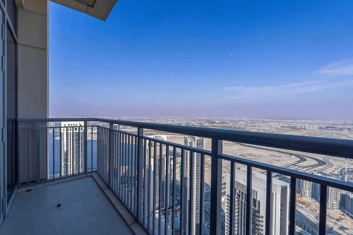 Airy 5-Bedrooms Apartment At Harbour Views With Stunning Scenery Of Dubai Creek!