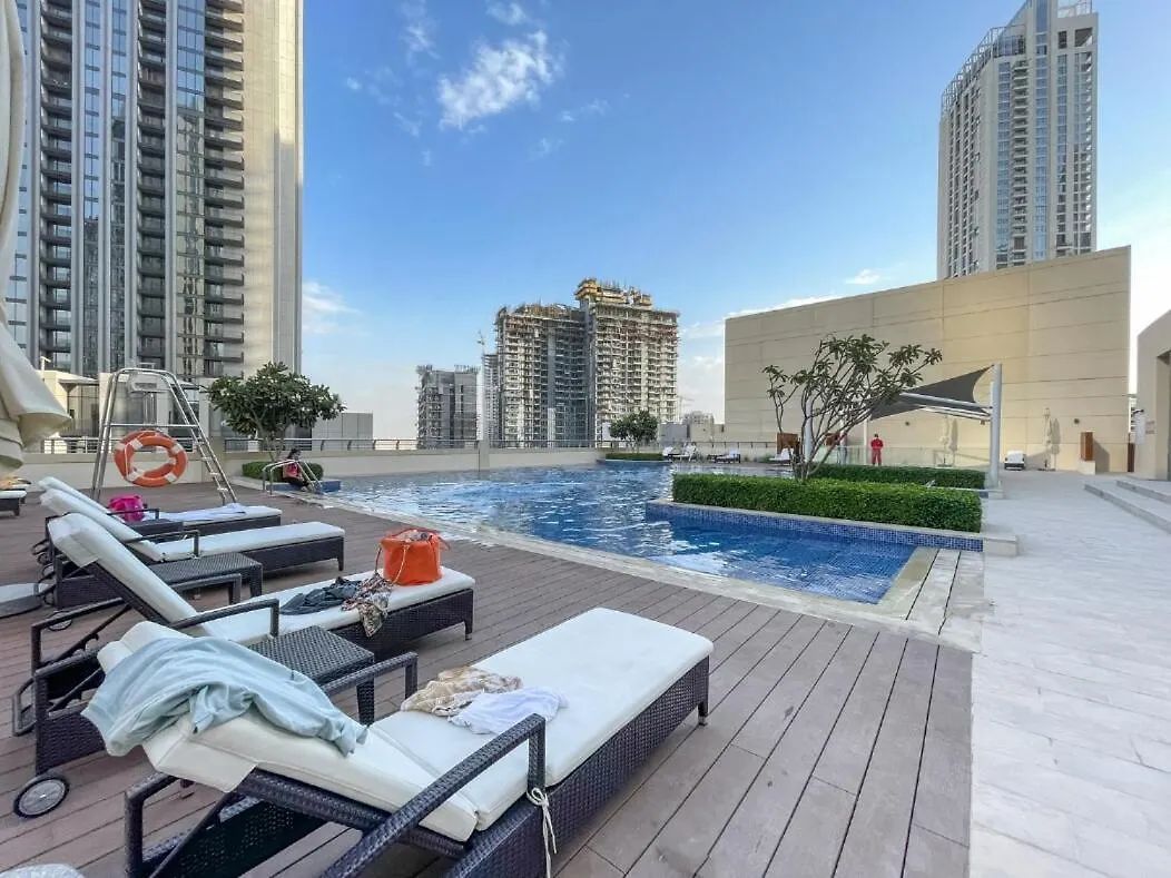 Airy 5-Bedrooms Apartment At Harbour Views With Stunning Scenery Of Dubai Creek!