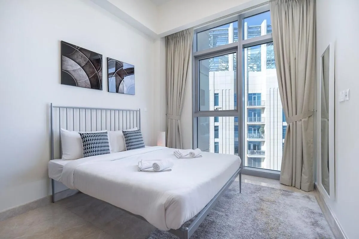 Airy 5-Bedrooms Apartment At Harbour Views With Stunning Scenery Of Dubai Creek! 0*,