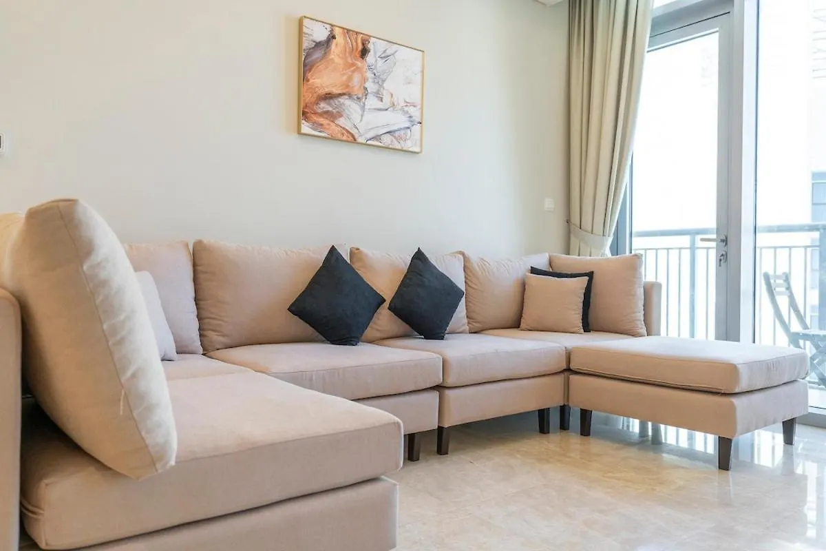 Airy 5-Bedrooms Apartment At Harbour Views With Stunning Scenery Of Dubai Creek! 0*,  United Arab Emirates