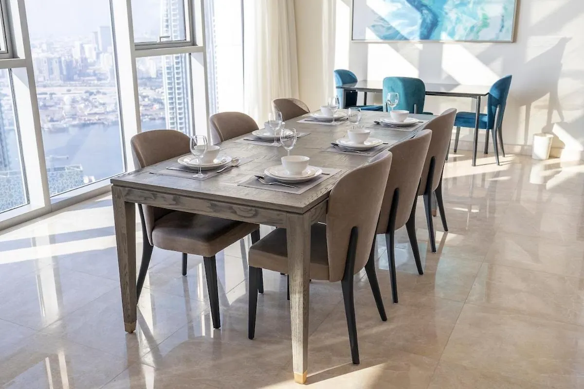 Airy 5-Bedrooms Apartment At Harbour Views With Stunning Scenery Of Dubai Creek! 0*,  United Arab Emirates